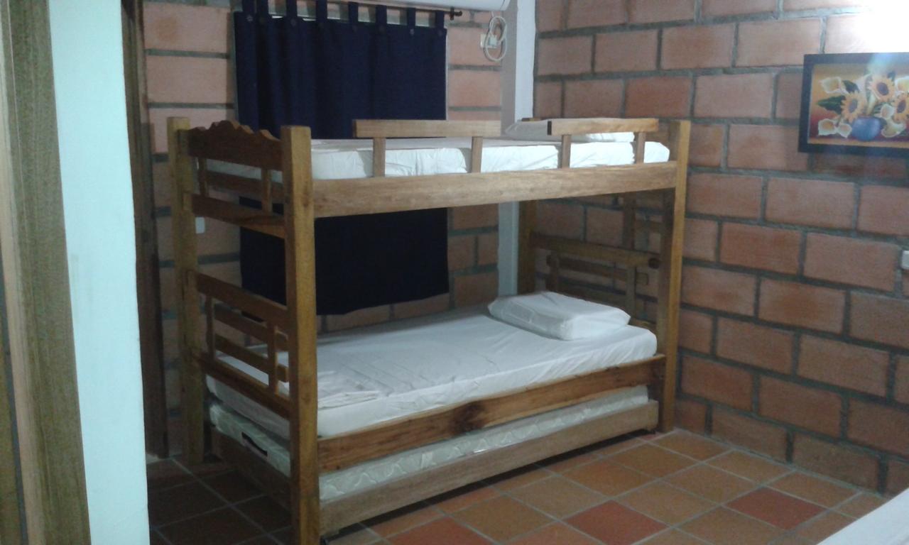 Hotel Pizzeria Opera Tolu Bagian luar foto