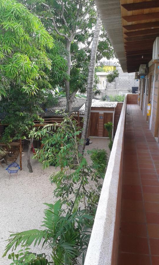 Hotel Pizzeria Opera Tolu Bagian luar foto