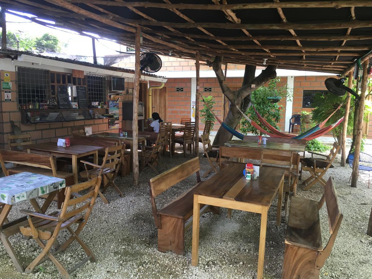 Hotel Pizzeria Opera Tolu Bagian luar foto