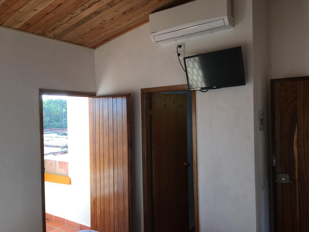 Hotel Pizzeria Opera Tolu Bagian luar foto