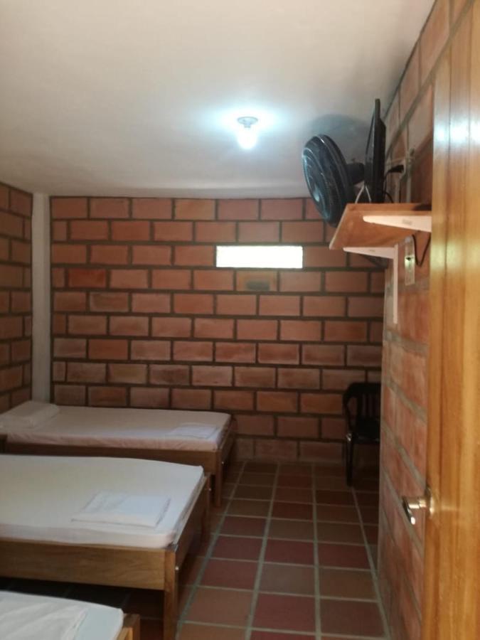 Hotel Pizzeria Opera Tolu Bagian luar foto